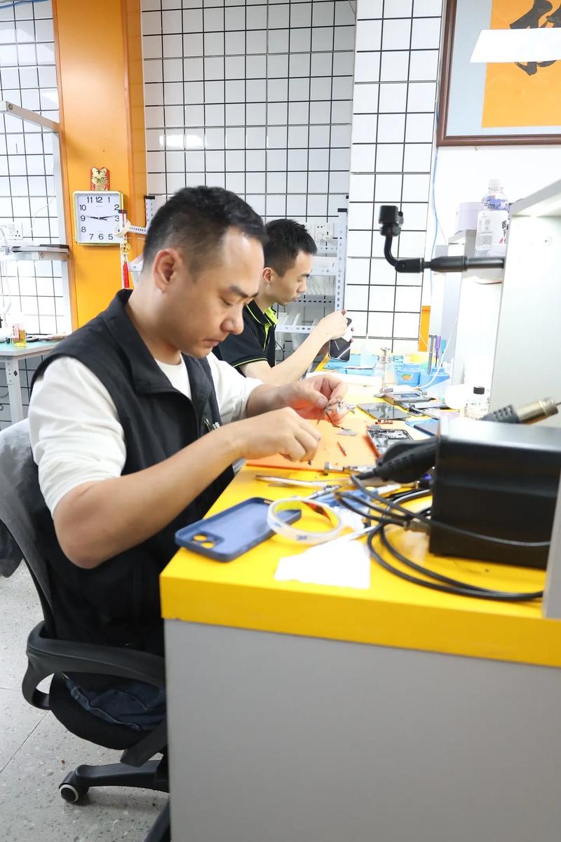 嘉興機(jī)器人維修：提供專業(yè)機(jī)器人維護(hù)和修理服務(wù)