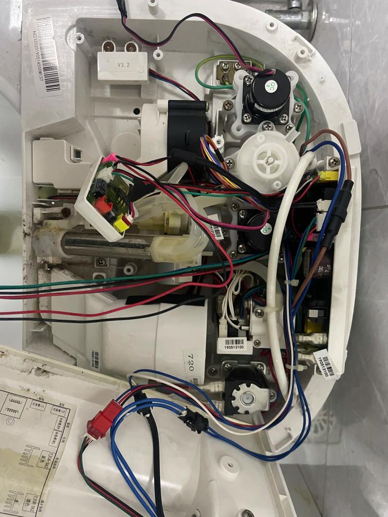 廁所智能鏡子電路板維修，讓你的私密空間煥然一新