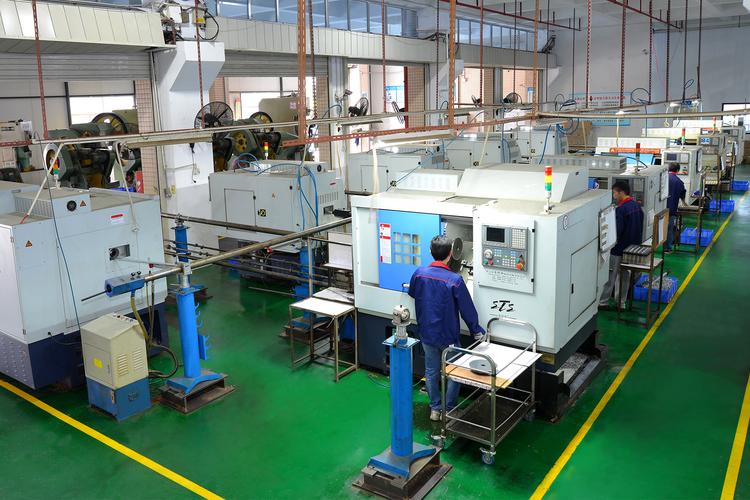 沈陽數控機床廠，數控機床廠房場景圖片