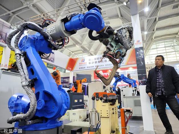湖北工業機器人維修：智能技術助推制造業創新升級