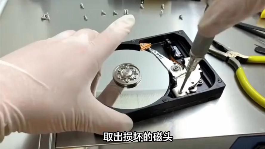 硬盤進水維修：拯救數(shù)據(jù)，恢復(fù)生機！