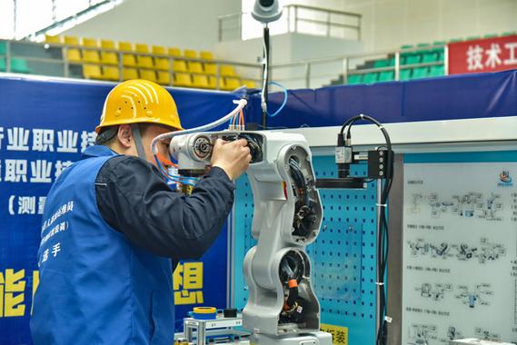 聊城正規機器人維修電話