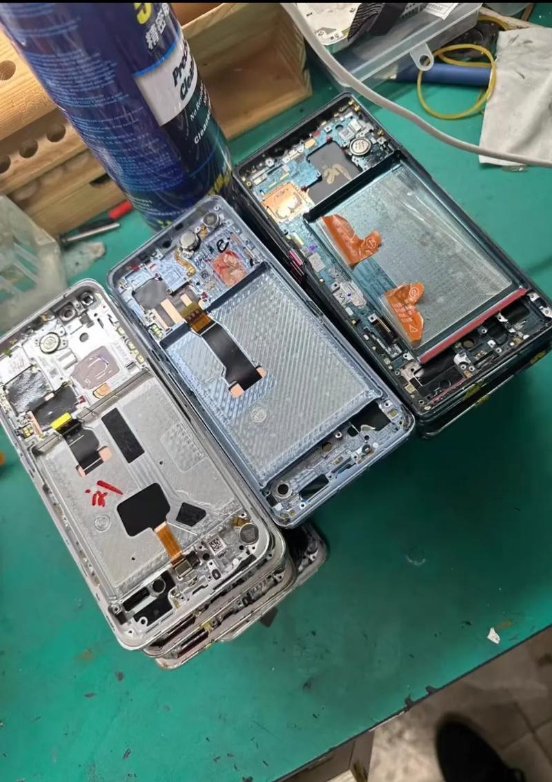 觸摸屏手機(jī)維修工資的探討