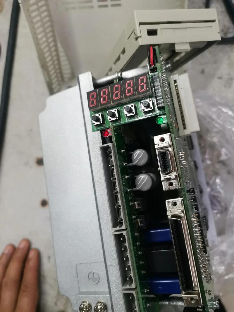 鄭州伺服電機維修店，鄭州伺服驅動器維修