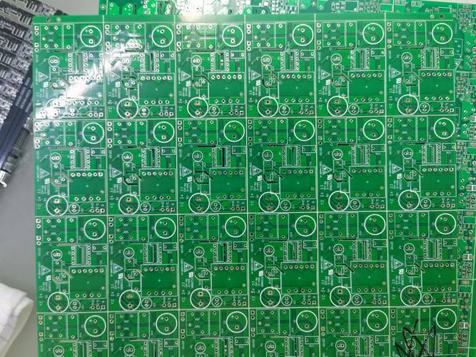 電路板打樣工資，電路板打樣制作