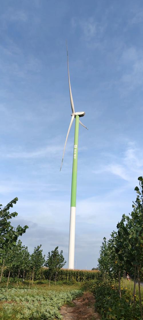 風力發電機一臺造價多少錢能回本嗎，大風車風力發電機一臺造價多少錢